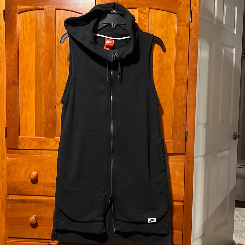 Nike zip up vest